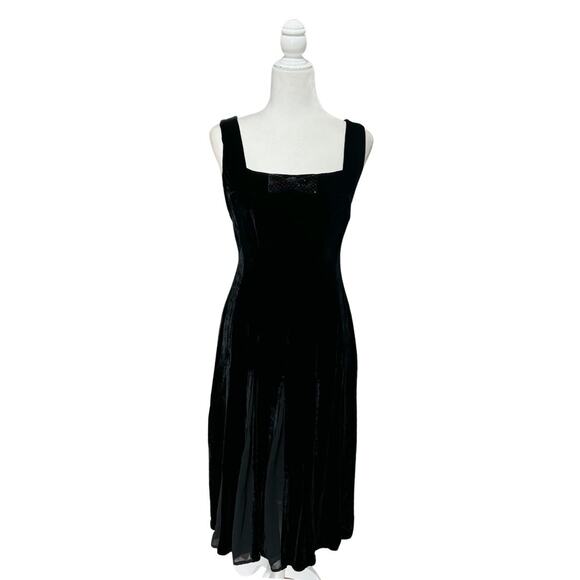 HVN Viv Pleated Chiffon and Velvet Maxi Dress 2 Black NWT - Picture 3 of 10